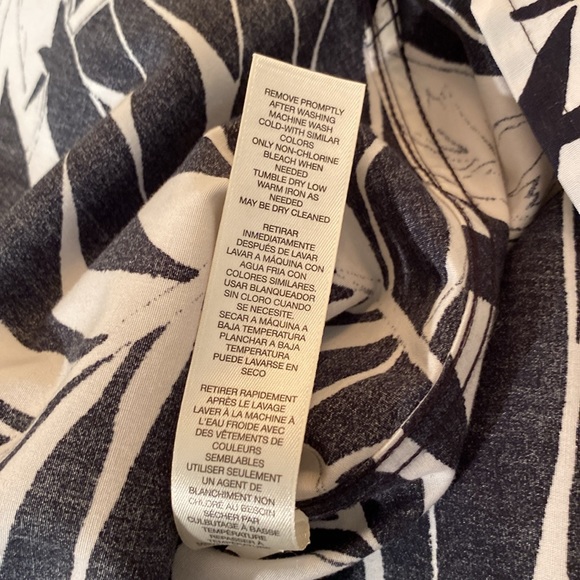 Chico’s - women’s tropical blouse. Size 2X - Picture 5 of 8